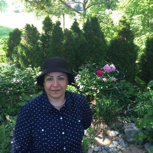 Meet your Posher, Nayereh